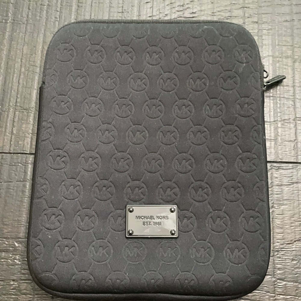MK iPad holder